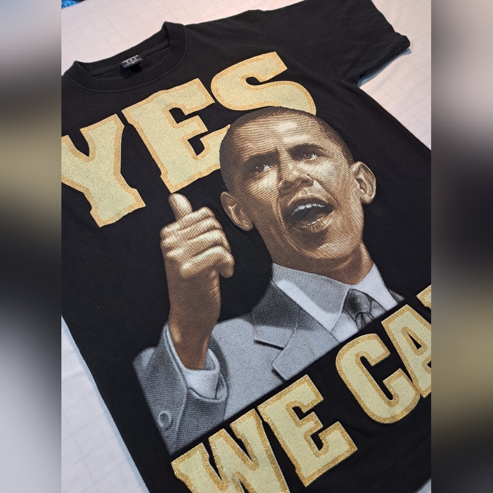 Barack Obama YES WE CAN President Obama Black Unisex T-shirt Size M